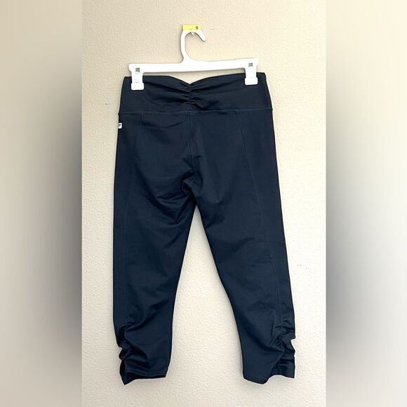 Fabletics  Crop  Leggings - Picture 5 of 8